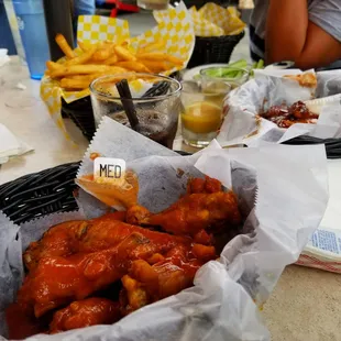 chicken wings and fried chicken, food
