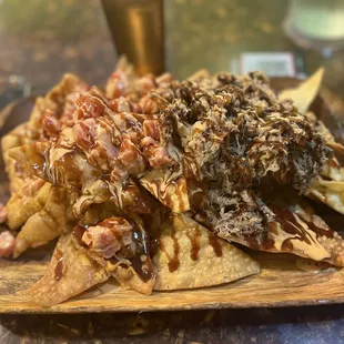 Pua&apos;a to Da Poke Nachos