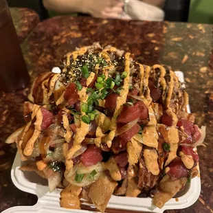 Poke nachos! Bomb!!