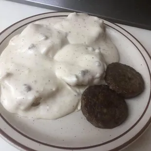 Biscuit and gravy