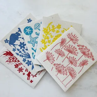 These naturally biodegradable sponges are the eco-friendly way to wipe up messes. They can be reused up to 6 moths and are compostable!