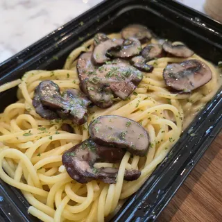 Mushroom Cream Spaghetti
