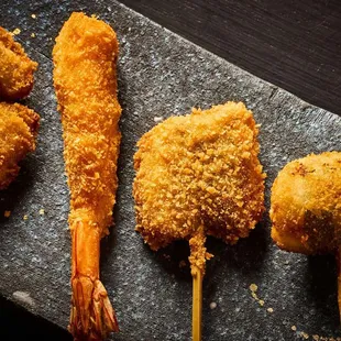 chicken wings and fried chicken, food