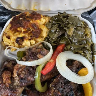 Jerk chicken was sooooo good!!!! But the macaroni and cheese needs "CHEESE"!!!