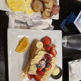 Cali French toast with eggs &amp; potatoes