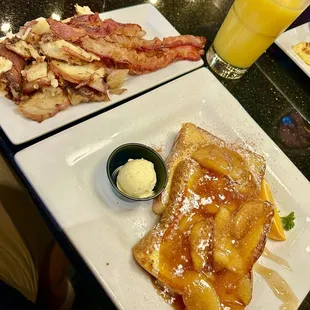 Cafe Combo w/ Apple Cinnamon French Toast, home fries &amp; bacon