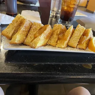 Apple-Cinnamon Stuffed French Toast
