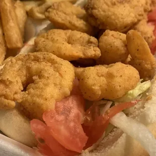 Shrimp poboy