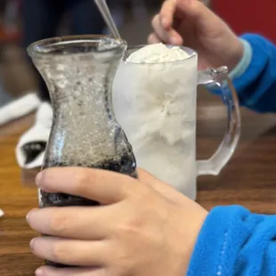 Root beer float. See the nice frosted mug.