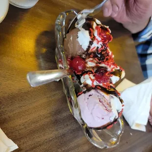 an ice cream sundae