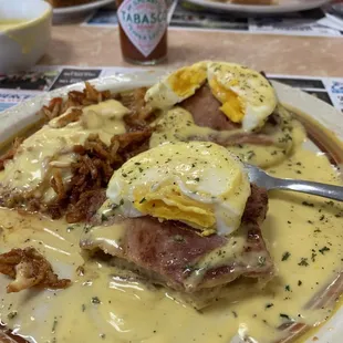 Eggs Benedict