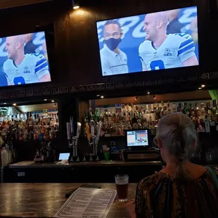 Ar &amp; TV&apos;s, really awesome, quaint place!