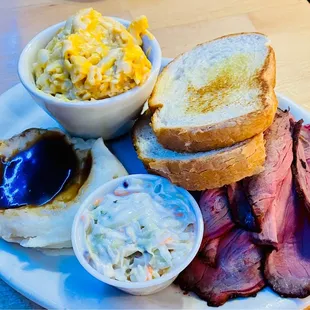 Sliced Beef with slaw, Mac and cheese, and Mashed Potatoes And Gravy
