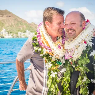the loveboat grooms! hawaii gay wedding, lgbt, boat cruise, hawaii wedding, diamond head, ocean, waikiki