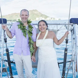 HONOLULU YACHT WEDDING, Honolulu weddings, hawaii destination weddings