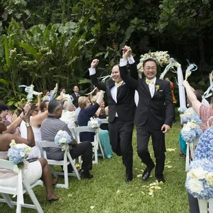 They did it!! lgbt, gay wedding, grooms, hawaii gay wedding photography, destination weddings