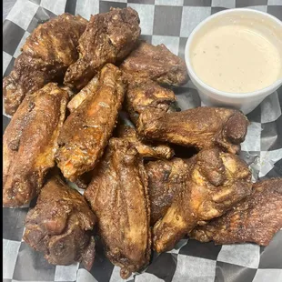 Wing plate-Ck out our facebook page for daily specials...they are so yummy