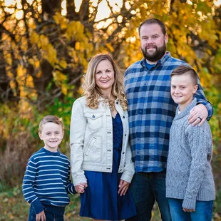 Fall family portraits, family session in the park, fall photos in the park