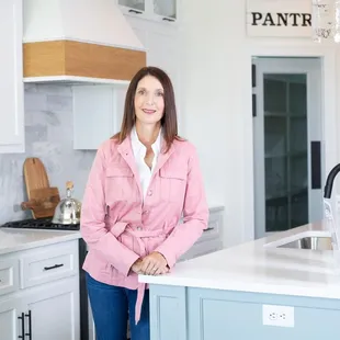 Realtor headshot, real estate headshot, professional on-location headshot