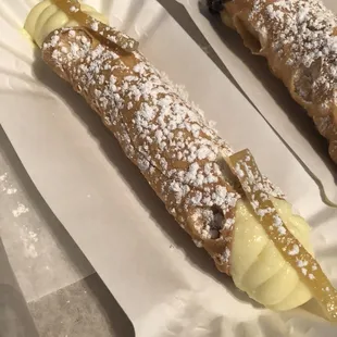 Lemon Zest Cannoli