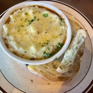 Shepherd's Pie (Absolute warm belly goodness!)