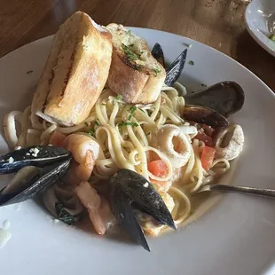 Seafood Linguine