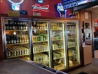 Kellys Bleachers Grill