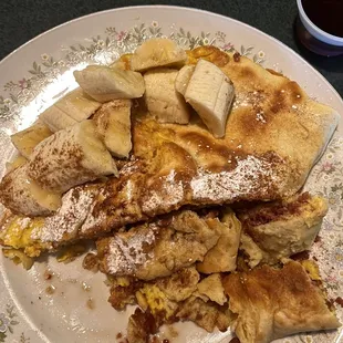 French toast with banana and bacon