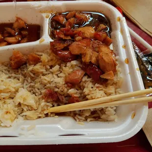 Food was not good, the flavor was horrible. Do not waste your money or time at this place