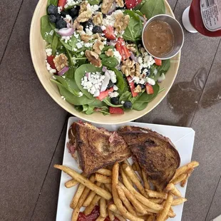 Rueben and salad