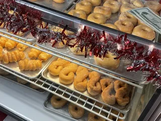 Dan's Variety Bakery