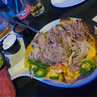 Small Super Nachos with Carnitas
