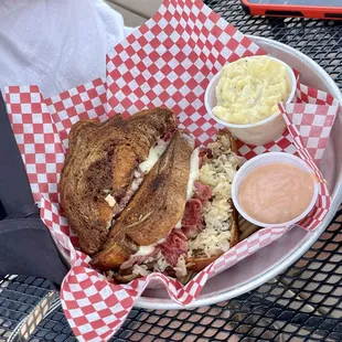 Kelly's Lake House On Pepin Restaurant