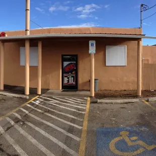 Kelly's Liquors