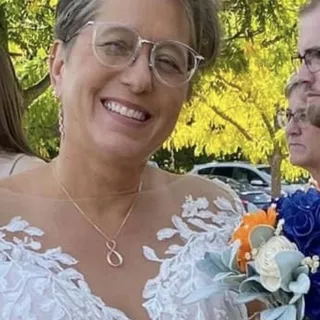Lori K.