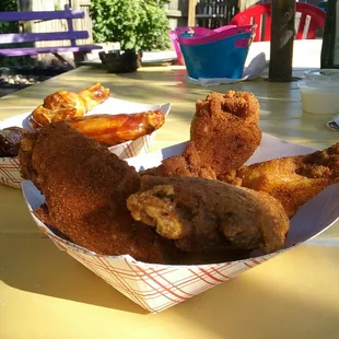6 dry rub wings.