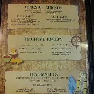 Wings, nachos &amp; fry baskets.