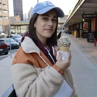 Alexa C.