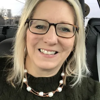 Lisa W.