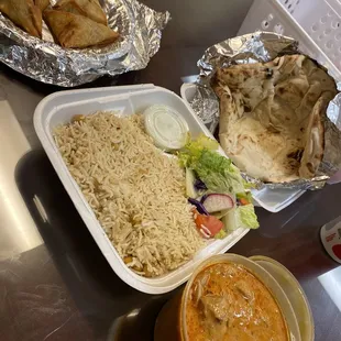 Kelly's never disappoints!! Great portions! Butter Chicken came with rice, salad and naan. Also ordered samosas with chutney and chole.