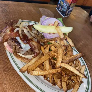 Honey Habanero Burger w/ Fries