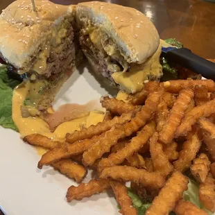 Bacon beer Bacon Cheese Burger!