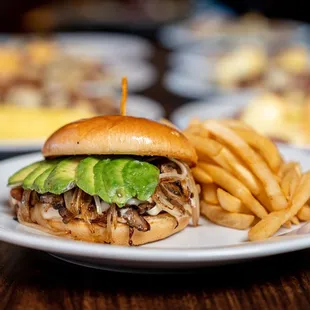 Kely's Crepes & Burgers