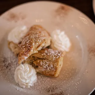 Cinnamon Roll Crepe