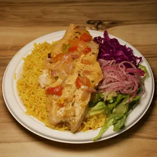 Salmon with rice and salad