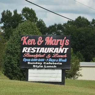 Marquee out Frpnt