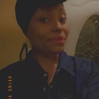 SaMika W.