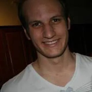 Lucas L.