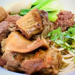 Beef brisket and Tendon