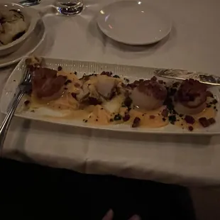 Scallops with butternut squash purée and bacon
